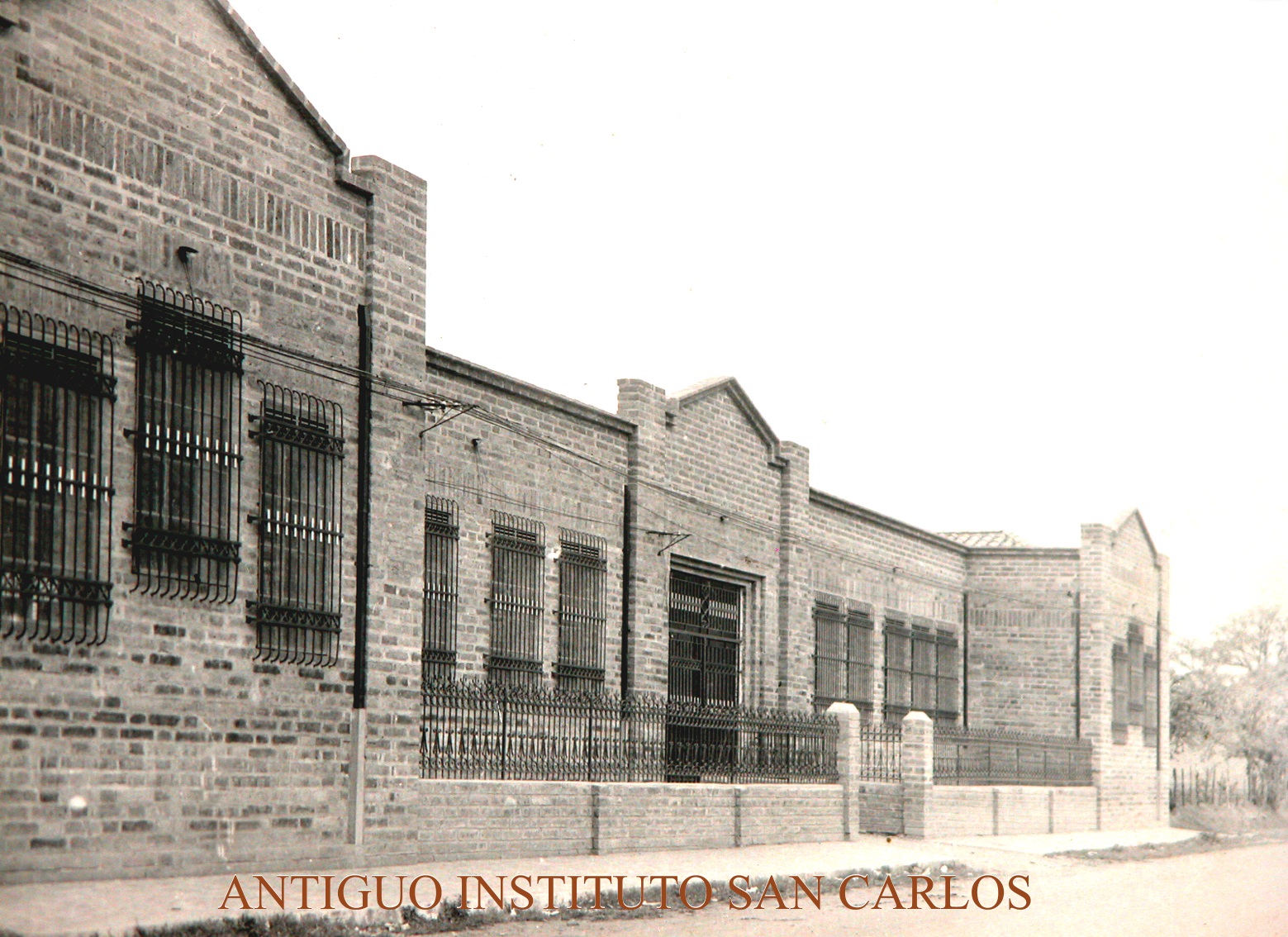 Antiguo Inst San Carlos